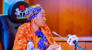 First Lady empowers 1,000 women petty traders in Anambra with ₦50,000 grants