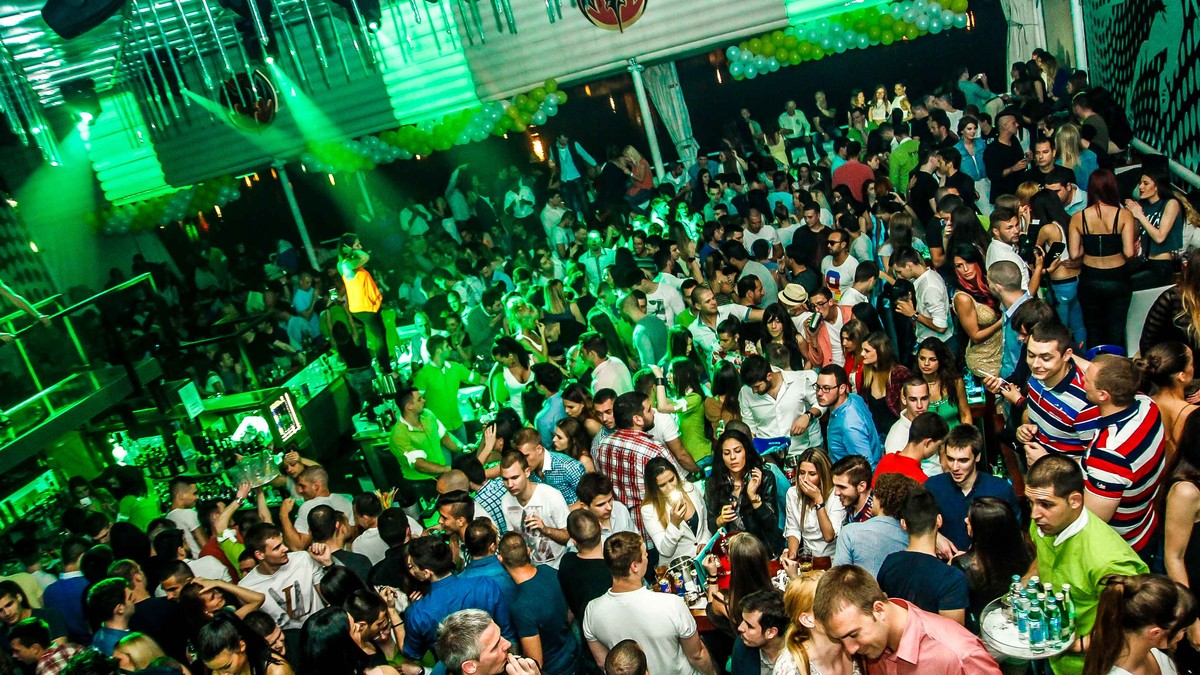 Dodatno se plaća i naslanjanje na pult