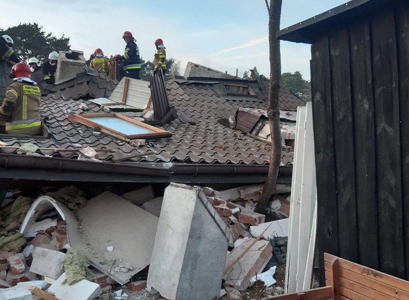 Wybuch gazu w Łódzkiem. Po gruzami są dwie osoby