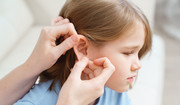 Ból ucha u dziecka - najczęstsze przyczyny. Leczenie zapalenia ucha