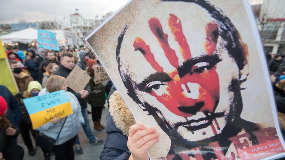 Protest w Sopocie przeciwko inwazji Rosji na Ukrainę