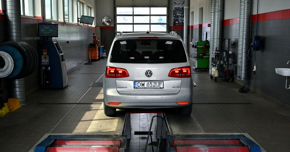 Nowe badanie auta w 2026. UE zmienia zasady, żegnaj dowód rejestracyjny