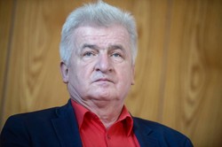 Piotr Ikonowicz straci swoją partię. Przez... chorobę jednego z działaczy