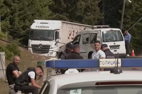 AUTO SE ZAKUCAO U BANDERU Novi detalji nesreće na Goliji u kojoj je poginulo DETE (15): Ispao iz vozila, tri osobe povređene!