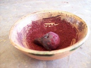 Koszenila – czerwony barwnik spożywczy z gotowanych owadów