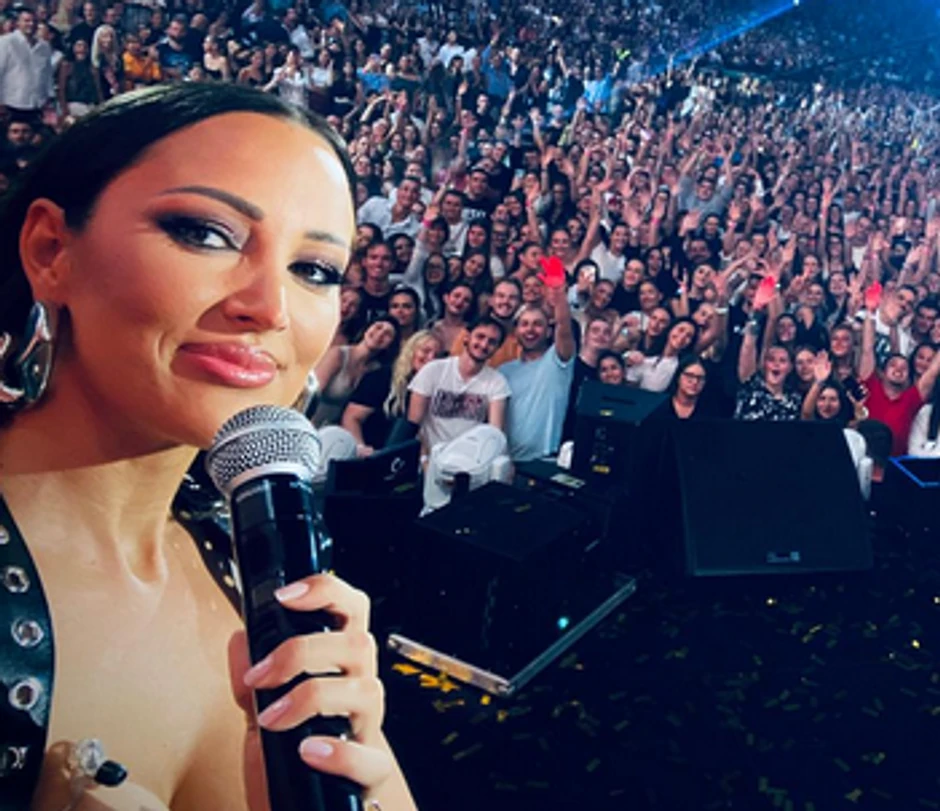 Aleksandra Prijović na koncertu