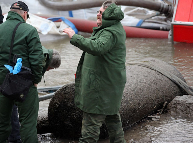 Wydobyto bombę z Renu. 45 tys. ludzi wraca do domów