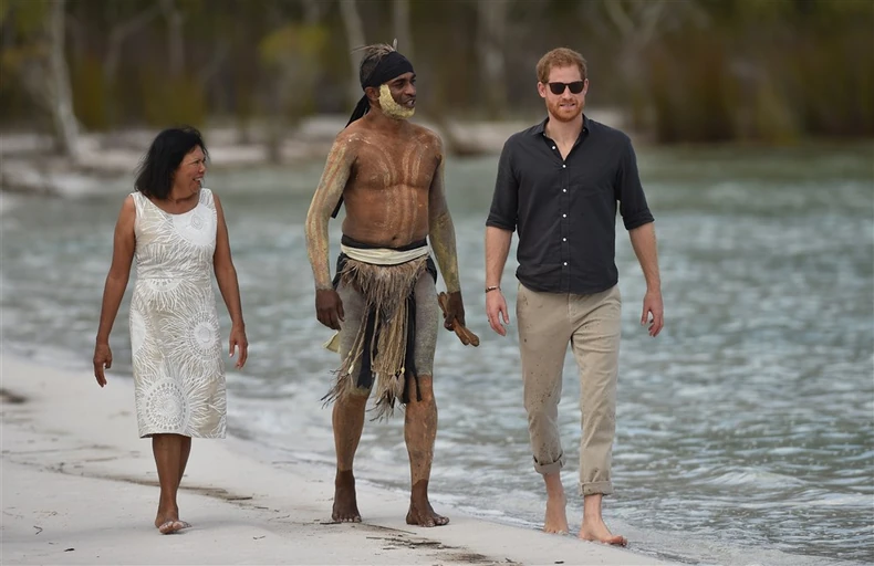 Princ Hari u poseti ostrvu Frejzer u oktobru 2018.