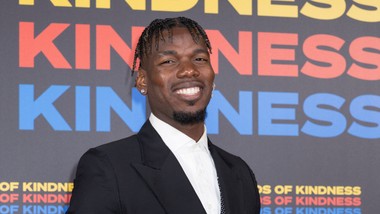 słynny piłkarz inwestuje w wyścigi wielbłądów. to lukratywny sport na bliskim wschodzie