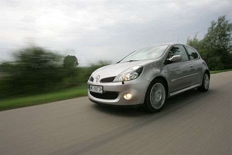 18.08.2006 Warszawa samochod Renault Clio RS model 2006Fot.Piotr Kowalczyk