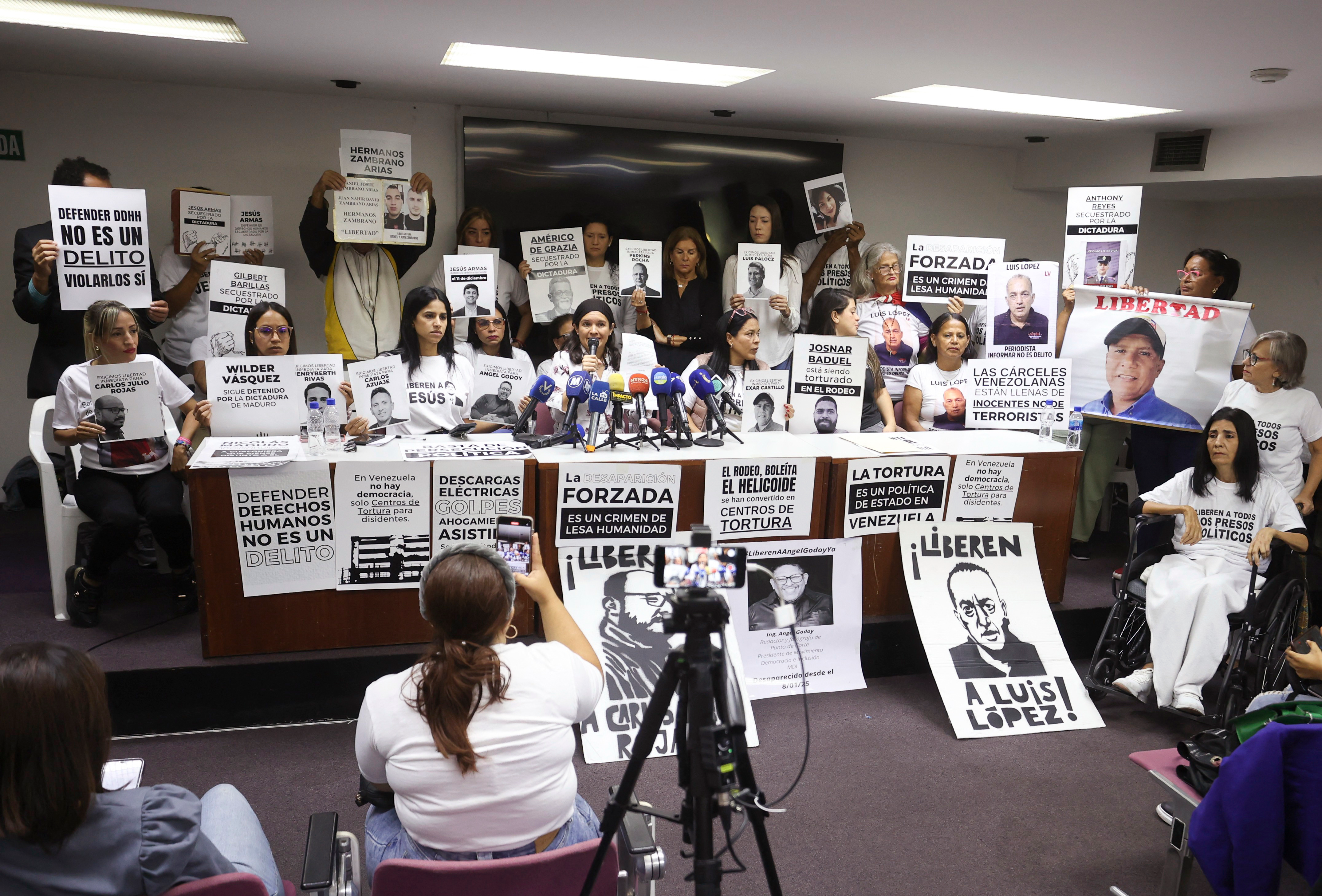 14 mesi in Venezuela: l'imprenditore torinese denuncia torture e campo di concentramento