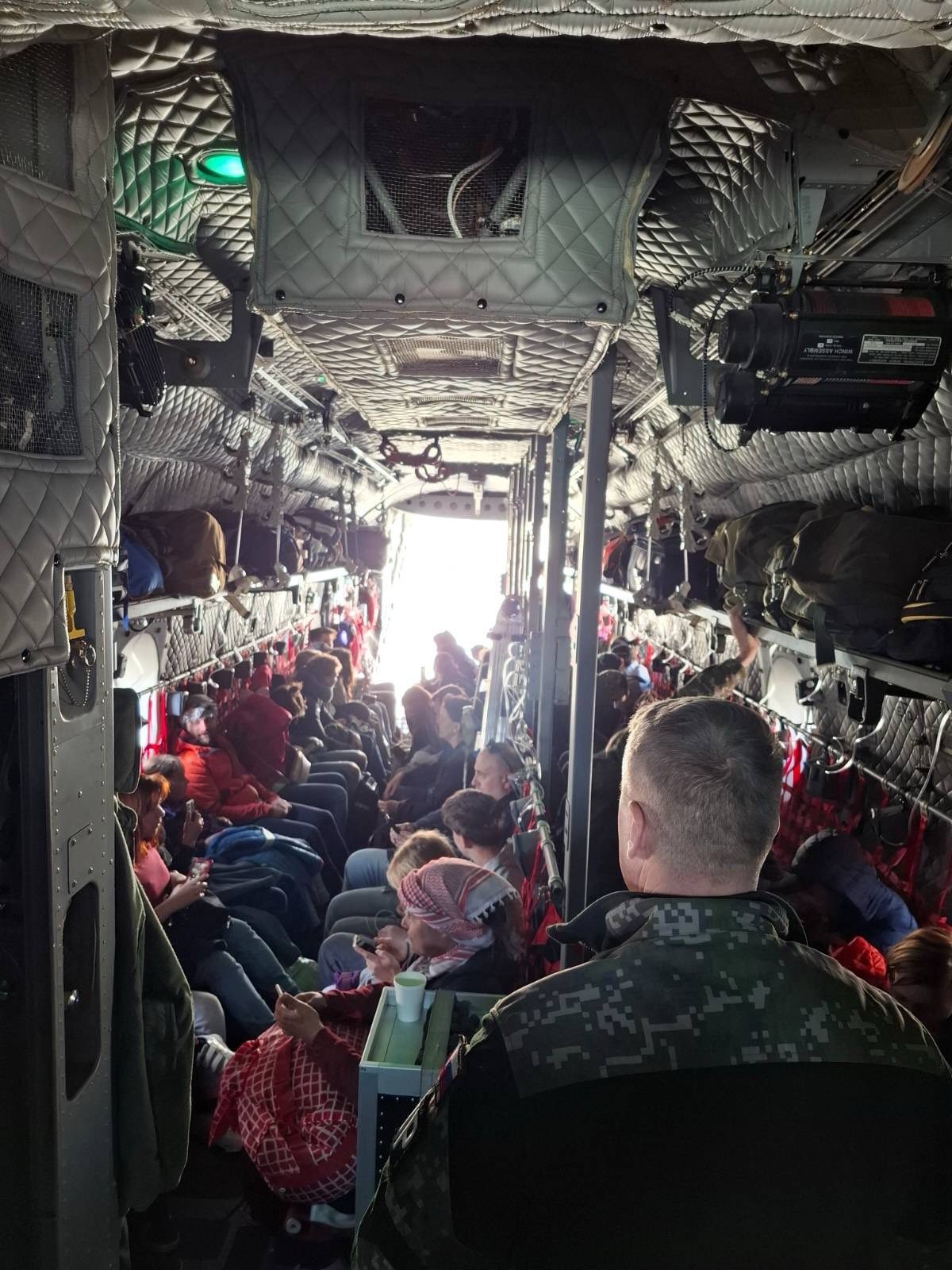 V Bratislave pristál prvý štátny repatriačný let: Slováci sa vrátili z Blízkeho východu.