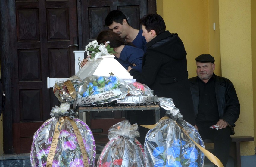 Otac Aleksandar i majka Vesna nad odrom sina Boška