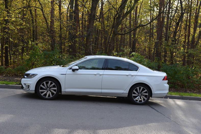 Volkswagen Passat GTE