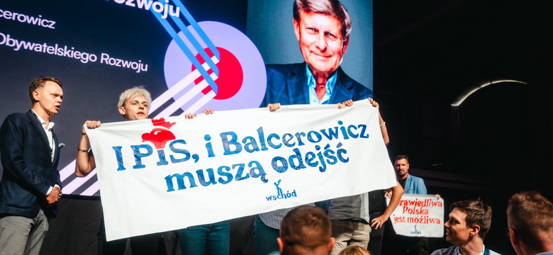 "I PiS, i Balcerowicz muszą odejść". Aktywiści przerwali wykład Leszka Balcerowicza