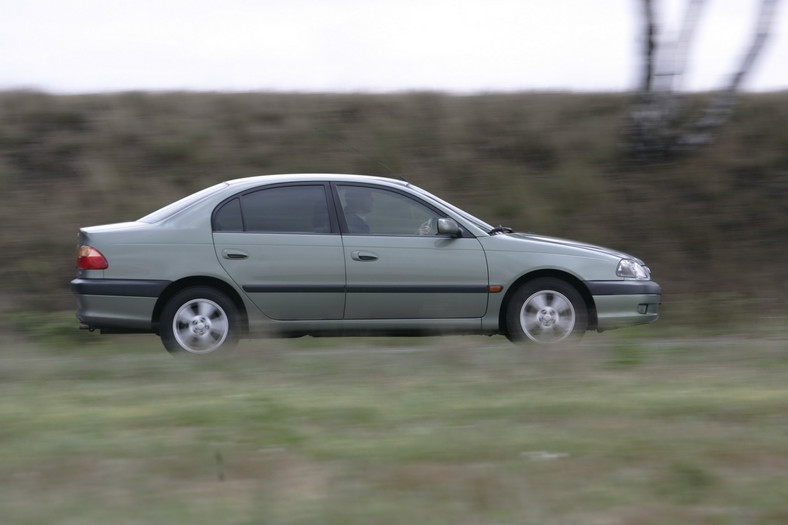 1.Toyota Avensis I (1997-2003)