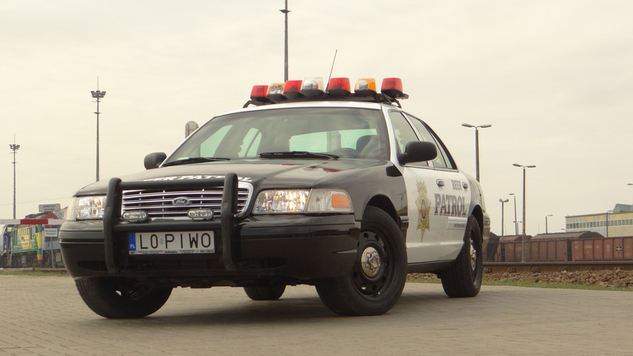 Ford crown victoria