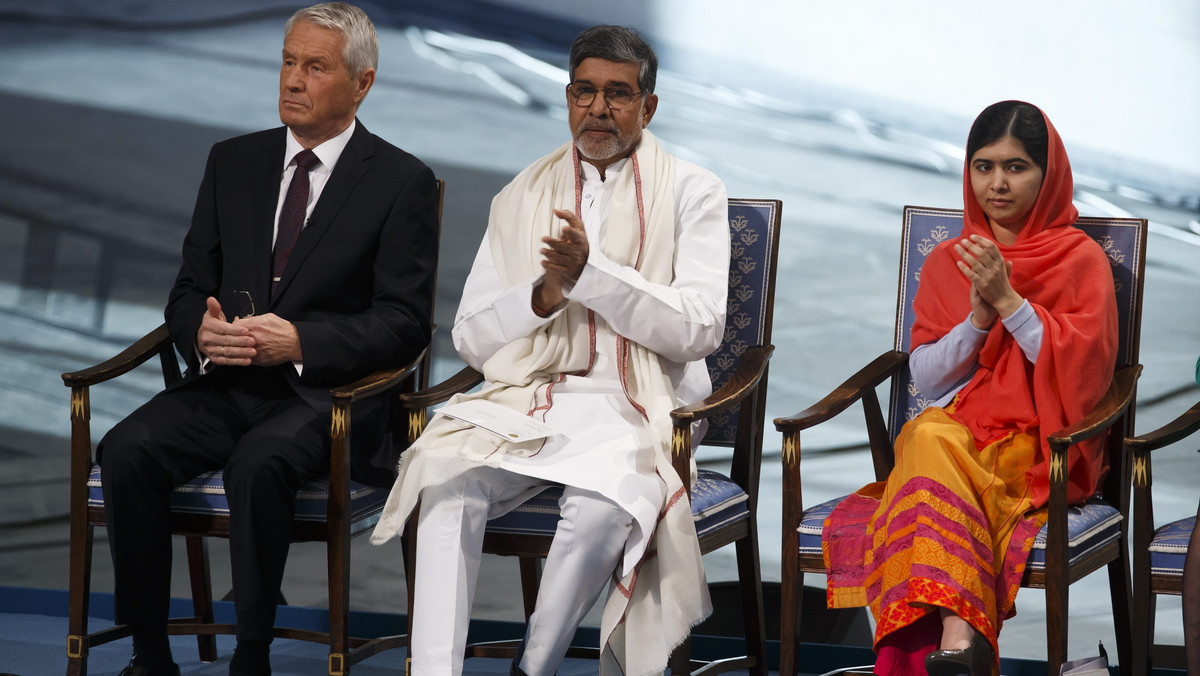 Walcząca o prawo do edukacji 17-letnia Pakistanka Malala Yousafzai oraz 60-letni działacz na rzecz praw dzieci z Indii Kailash Satyarthi odebrali w Ratuszu w Oslo tegoroczną Pokojową Nagrodę Nobla.