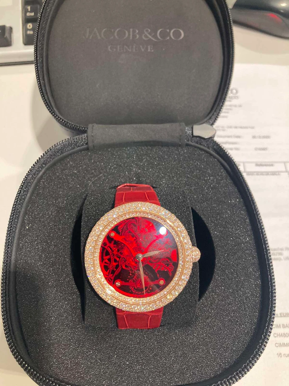 Zaplenjeni sat na Aerodromu