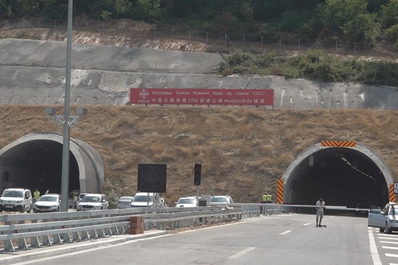 Zatvorene vozne saobraćajne trake obe cevi u tunelu Munjino brdo na auto-putu "Miloš Veliki", OVO JE RAZLOG