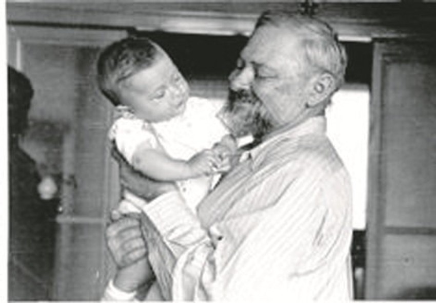 Sa unukom: Vladimir Becić i unuk Vladimir Velebit