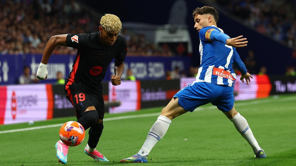 Lamine Yamal strzelił kosmicznego gola. FC Barcelona mistrzem Hiszpanii! [WIDEO]