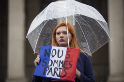 Cameron po zamachach we Francji: Brytyjczykom mogą grozić podobne zamachy