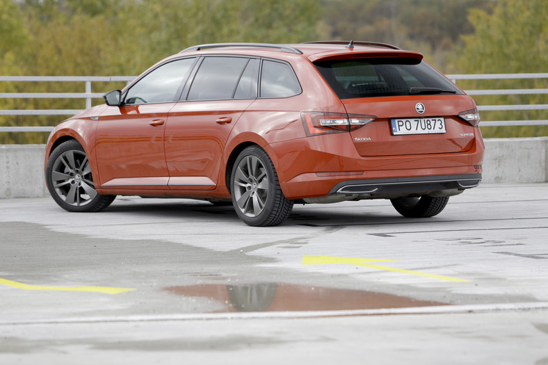 Skoda Superb Combi Sportline