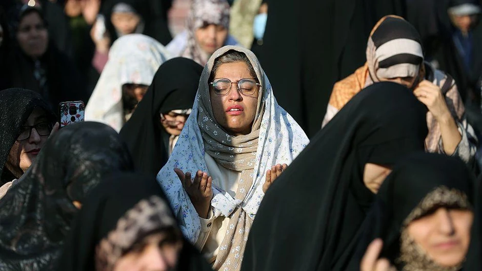 Dok je Iran doživljavao najgoru sušu u poslednjih 60 godina, ljudi u Teheranu su se molili za kišu u novembru 2025. godine | Foto: Getty Images