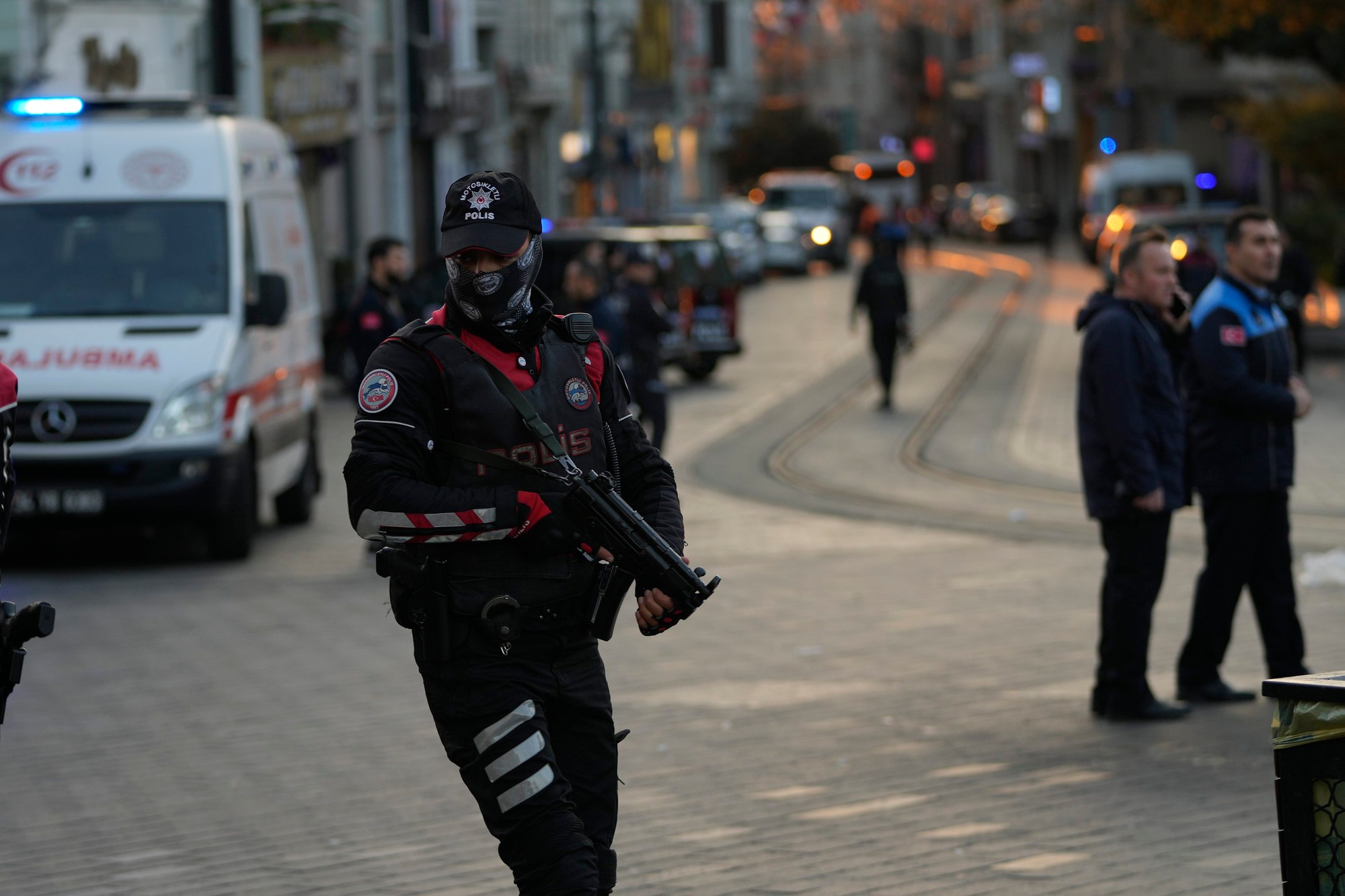 Tureckou metropolou Istanbul otriasol v nedeľu 13. novembra výbuch.