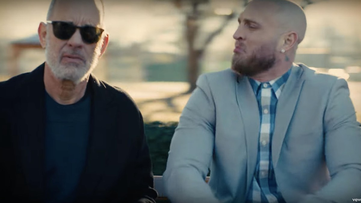 Sin slavnog glumačkog para živi u kamp prikolici: "Imam sve što mi treba, čak i ognjište"