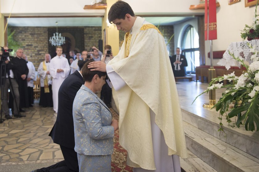 Syn premier Beaty Szydło opuszcza swoją parafię