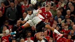 zirkzee bohaterem manchesteru united. wszedł z ławki i strzelił zwycię