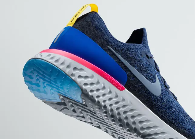 NIKE EPIC REACT FLYKNIT 