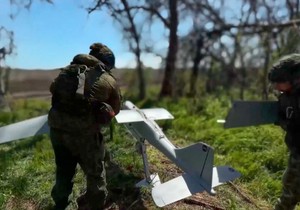 Ilustracija: Ruska vojska lansira dron na nepoznatoj lokaciji u Ukrajini 