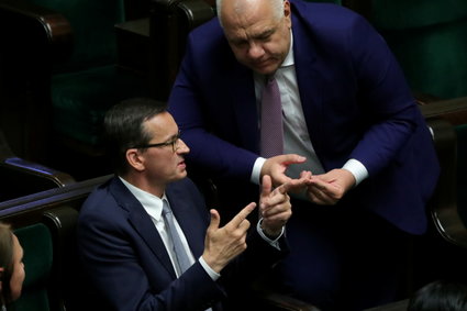 Premier zapowiada nowy podatek. Jacek Sasin szacuje wpływy do budżetu
