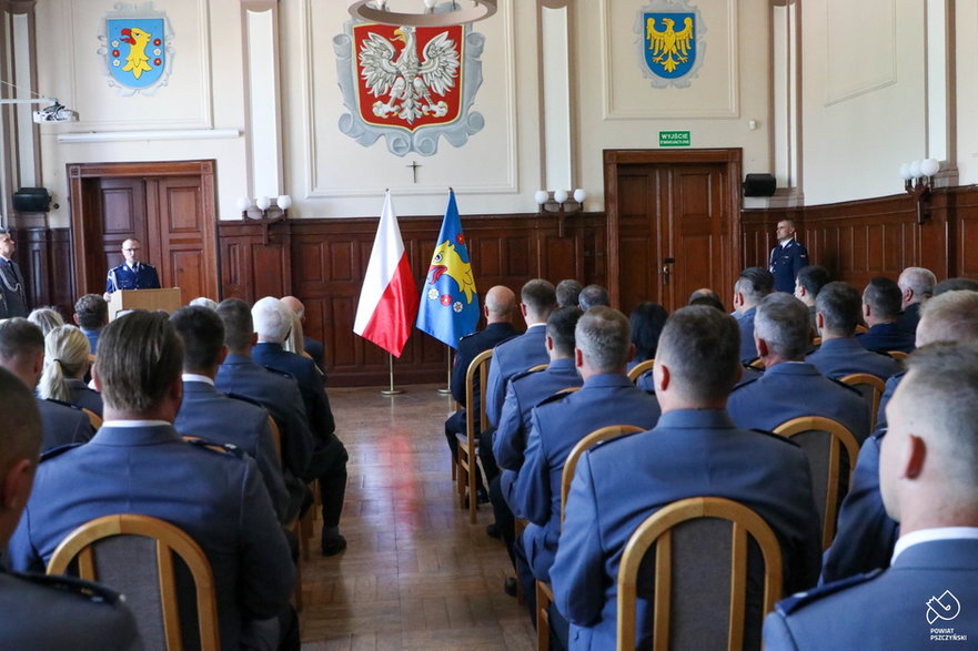 Święto policji w Pszczynie i awanse funkcjonariuszy - 20.07.2022 - autor: powiat