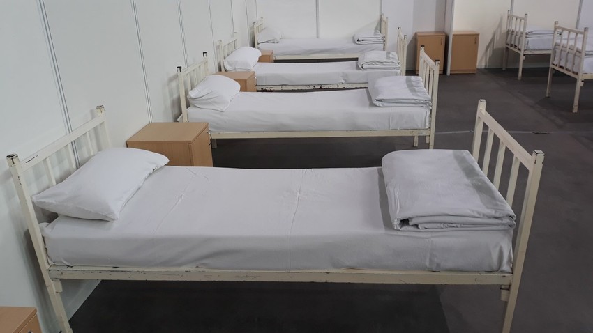 Sve manje pacijenata u privremenim bolnicama