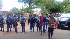 Union condemns killing of 2 Nigerians in South Africa over drug dealing