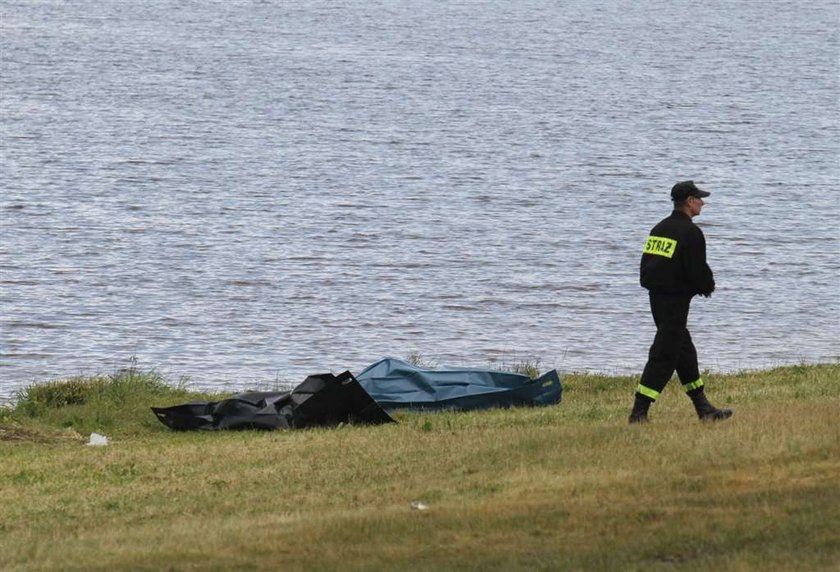 Tragedia nad wodą. Popłynęły tylko po piłkę