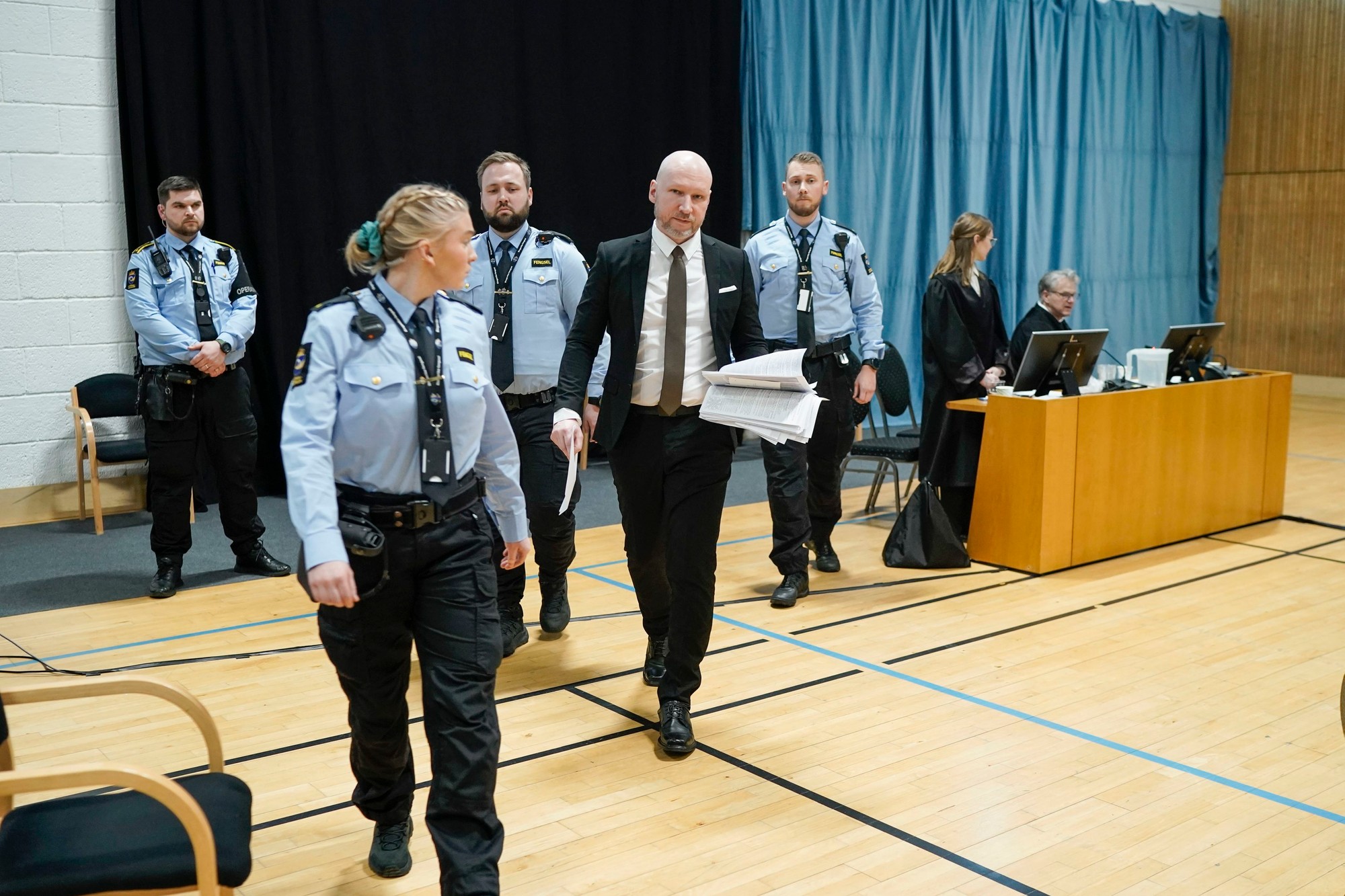 Breivik nemá sklony k samovražde ani depresiu, tvrdia odborné posudky.