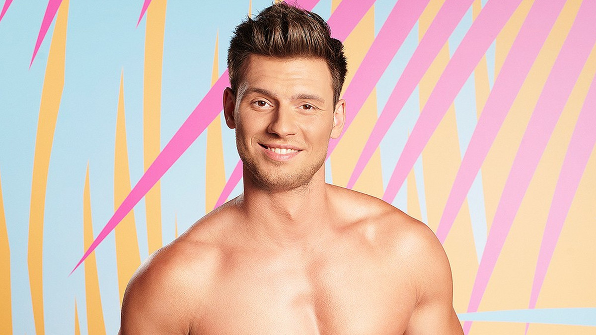  "Love Island": Internauci krytykują jednego z uczestników. "Brak klasy"