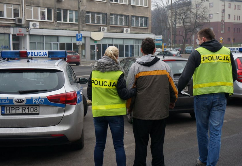 Gimnazjalista znęcał się nad rówieśnikami