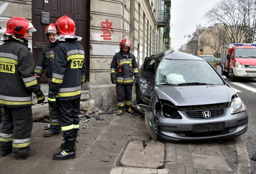 wypadek na 6 Sierpnia przy Strzelców Kaniowskich w Łodzi