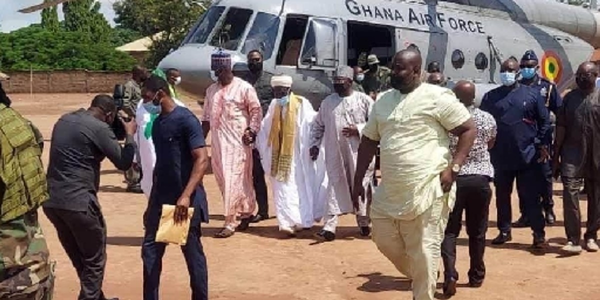 Bawumia and Chief Imam visit Ejura to console bereaved families - Vimarsana News