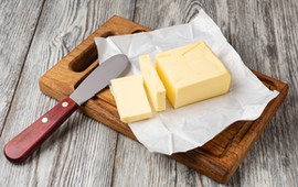 kotlet-de-volaille-klasyk-prl-delikatny-kurczak-z-prostym-nadzieniem