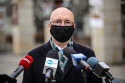 Wawrzyk: Nie możemy zaprzestać importu ropy z Rosji. Narazilibyśmy się na odszkodowania