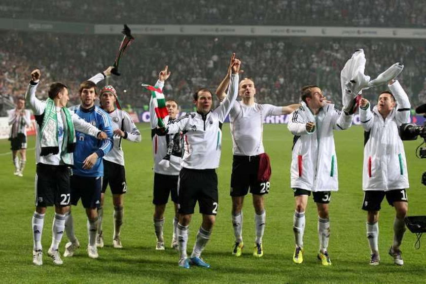 Legia tonie w długach!