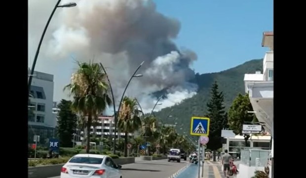 Gori u Marmarisu
