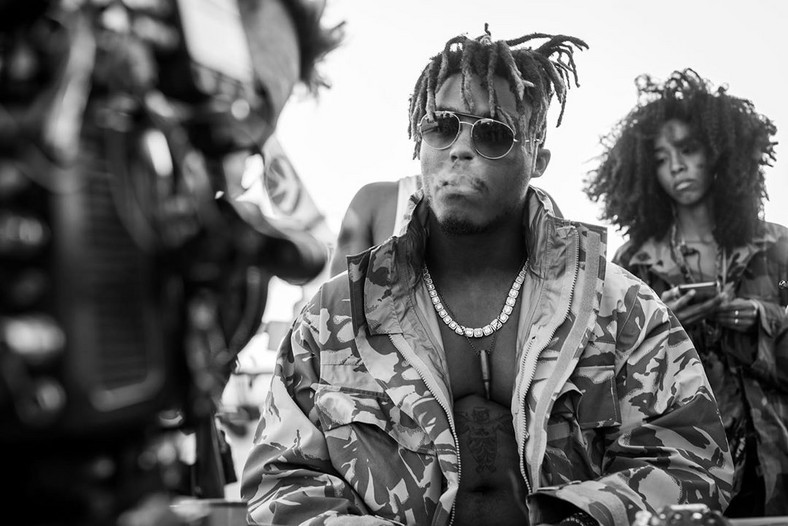 The report says, the pilot of the private he was in had informed the authorities that Juice Wrld and his crew on bound the place. This prompted the FBI and FAA to wait for the plane as it landed. [Instagram/JuiceWrld]
